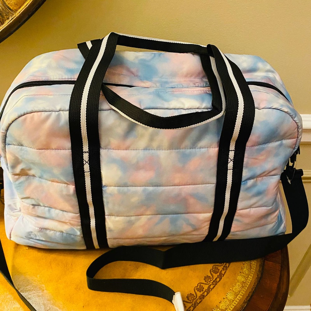 Victoria's Secret PINK Tie Dye Duffle Bag NEW - Picture 5 of 12